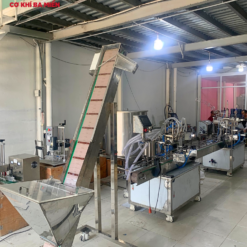 Dây chuyền chiết rót dầu nhớt 4 vòi tự động
